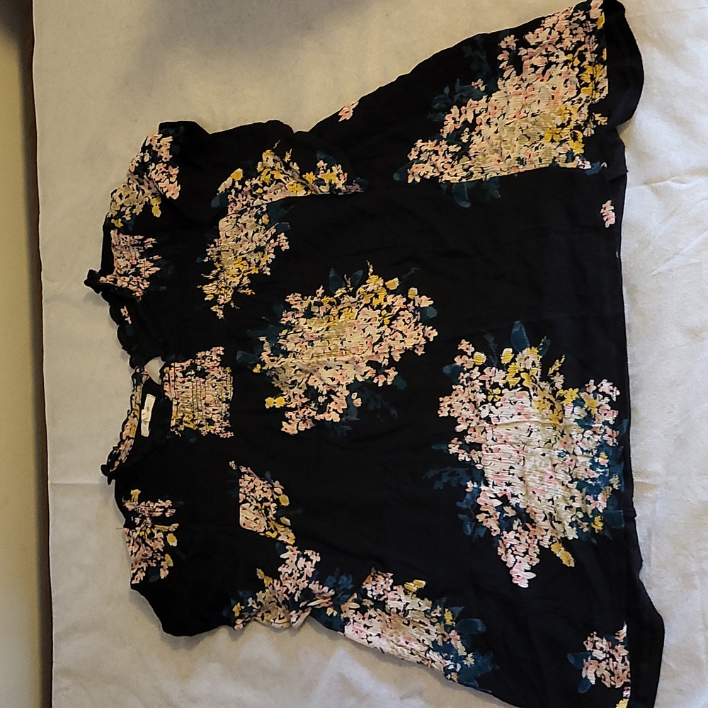 Woman's plus size blouse